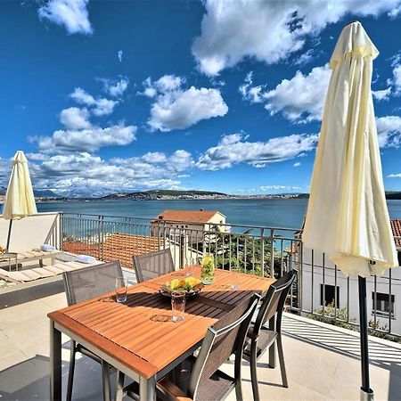 Ferienwohnung Domenico - 50 M From The Sea Donji Seget Exterior foto