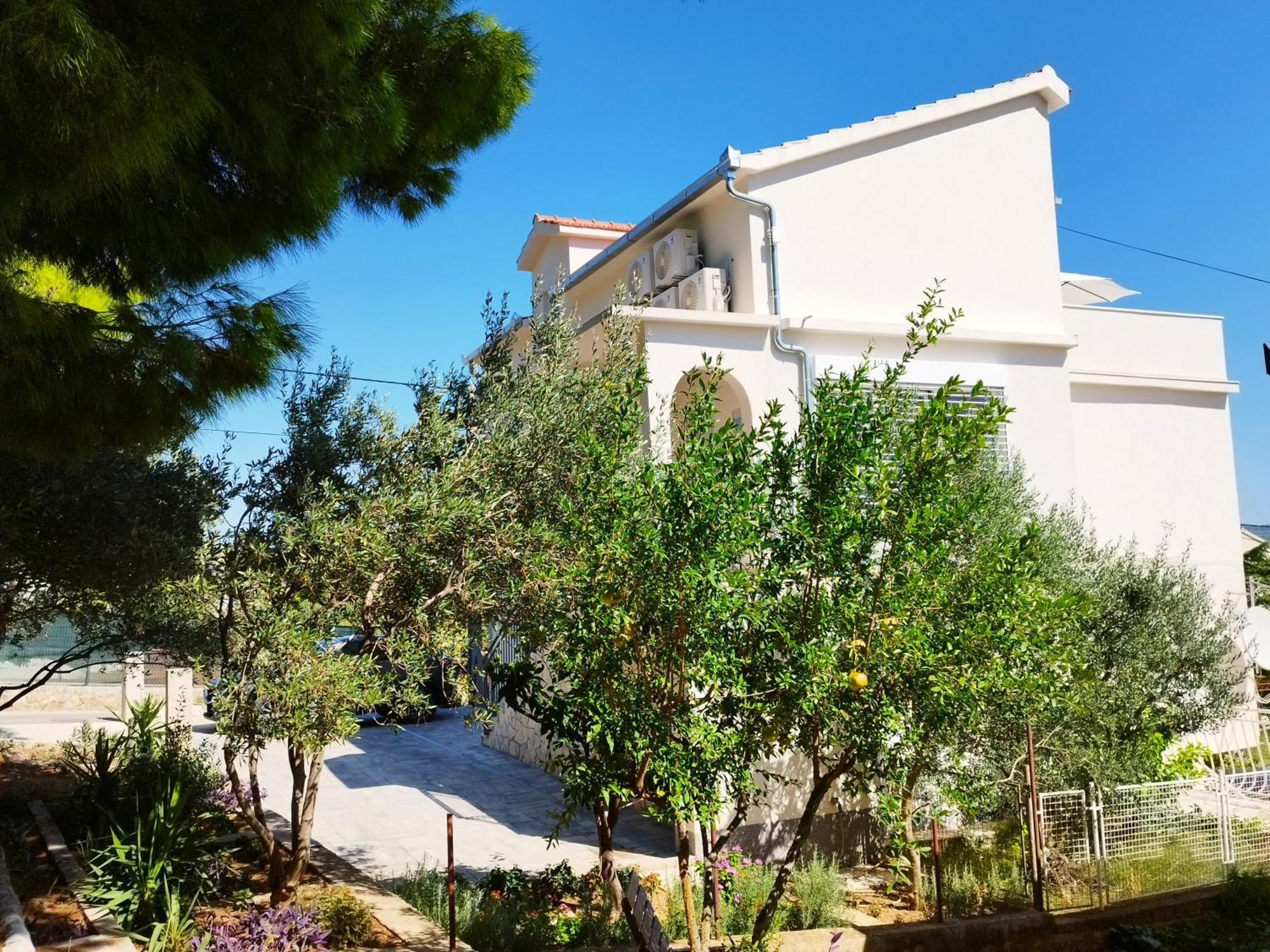 Ferienwohnung Domenico - 50 M From The Sea Donji Seget Exterior foto